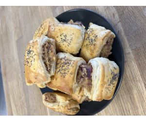 Apple and Caramelized Onion Vegan Sausage Rolls